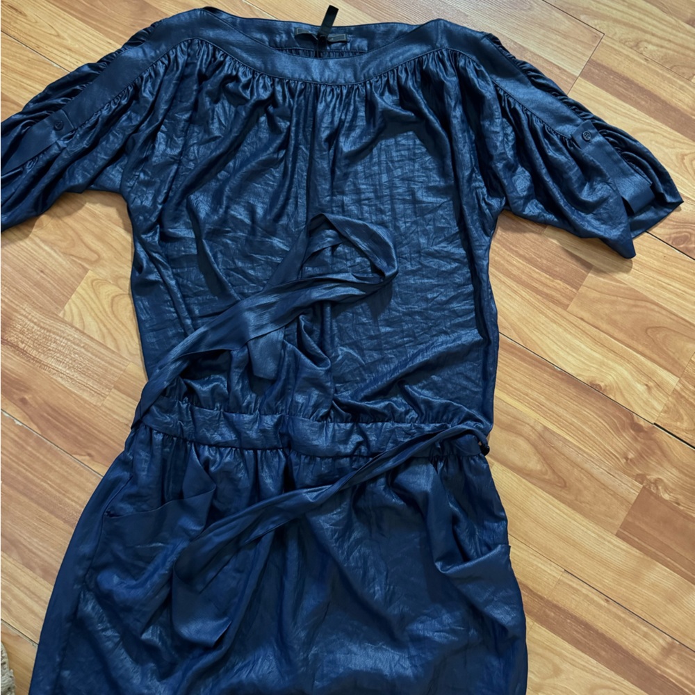 BCBG navy blue dress, drop waist , 2 front pockets, belt , size small, used once